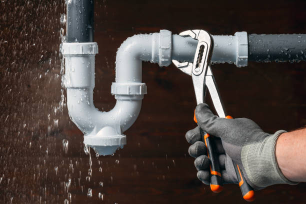Professional Gas Line Repair technician working in Belleville, MI